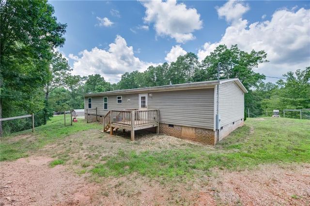 526 Silver Falls Road, Cleveland, GA 30528