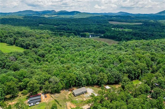 526 Silver Falls Road, Cleveland, GA 30528