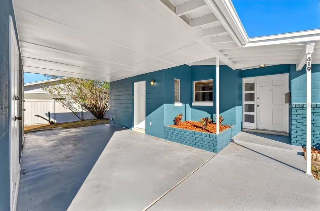 Image 2 of property listing at 419 KRUEGER STREET, Orlando, FL 32839