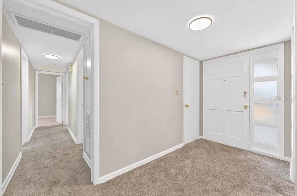 Image 13 of property listing at 419 KRUEGER STREET, Orlando, FL 32839