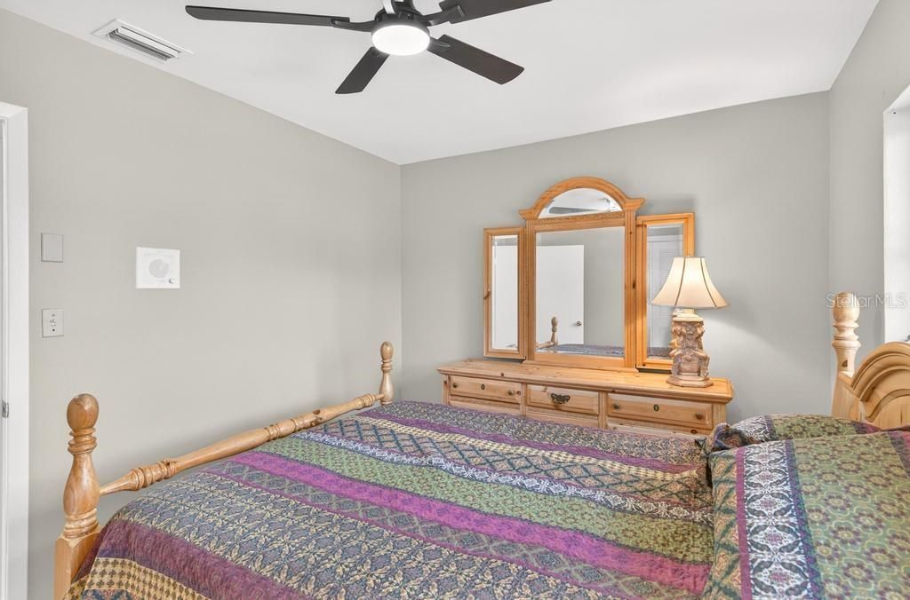 Image 40 of property listing at 419 KRUEGER STREET, Orlando, FL 32839