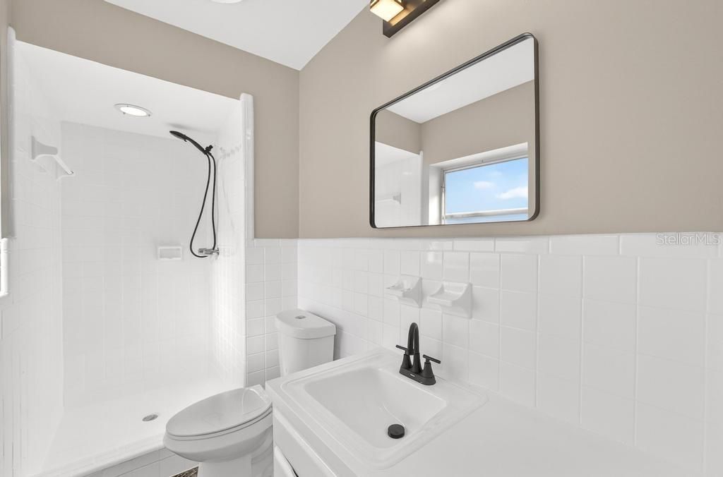 Image 45 of property listing at 419 KRUEGER STREET, Orlando, FL 32839