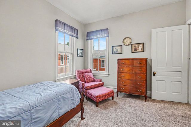 215 WALNUT ST, Carlisle, PA 17013