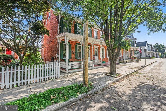 215 WALNUT ST, Carlisle, PA 17013