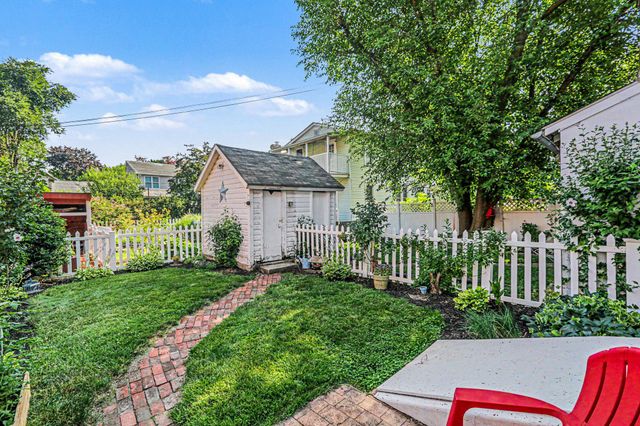 215 WALNUT ST, Carlisle, PA 17013