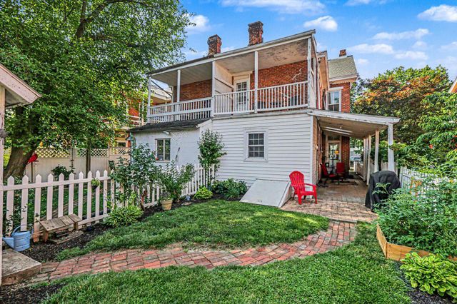 215 WALNUT ST, Carlisle, PA 17013