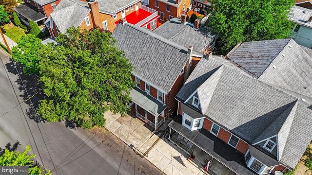 215 WALNUT ST, Carlisle, PA 17013