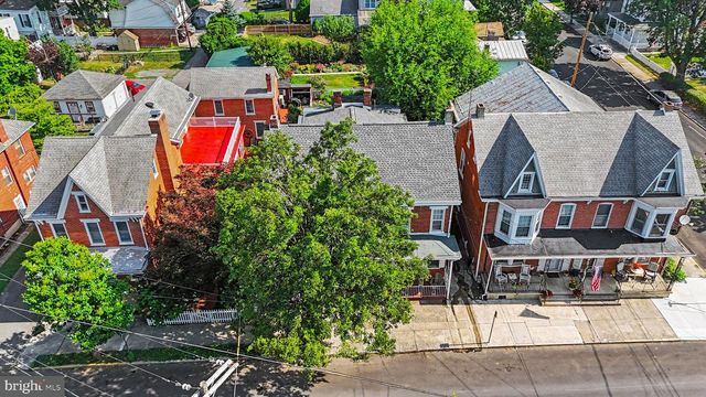 215 WALNUT ST, Carlisle, PA 17013