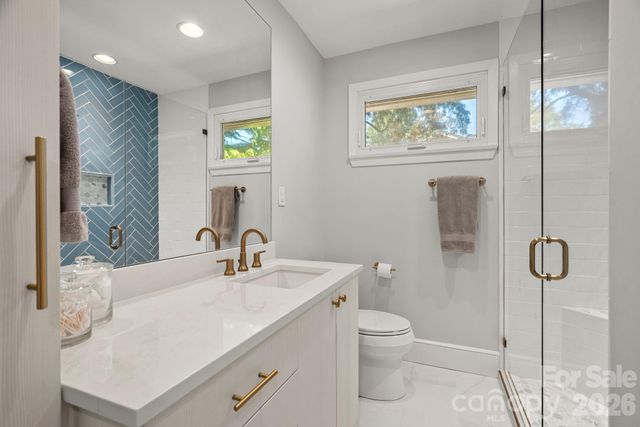 4703 Woodlark Lane, Charlotte, NC 28211