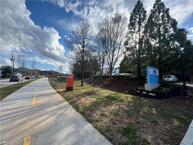 1345 Stirling Court, Atlanta, GA 30318