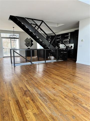 1345 Stirling Court, Atlanta, GA 30318