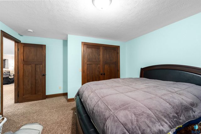 6208 S El Dorado Ave Avenue, Sioux Falls, SD 57108