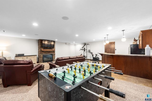 6208 S El Dorado Ave Avenue, Sioux Falls, SD 57108