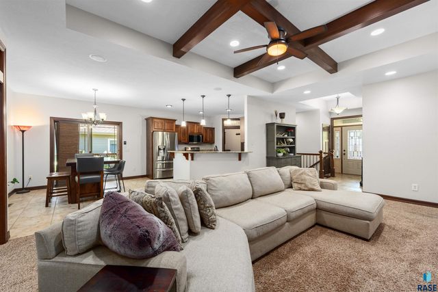 6208 S El Dorado Ave Avenue, Sioux Falls, SD 57108