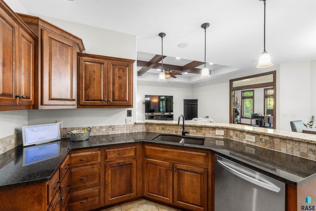 6208 S El Dorado Ave Avenue, Sioux Falls, SD 57108