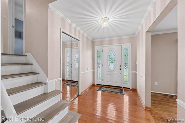 6639 Tamerlane Drive, West Bloomfield, MI 48322