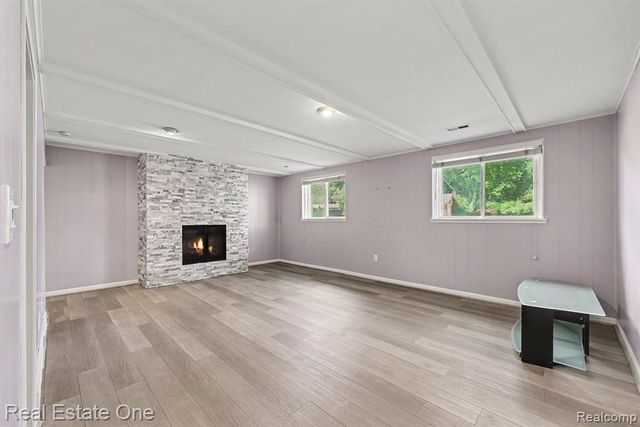 6639 Tamerlane Drive, West Bloomfield, MI 48322