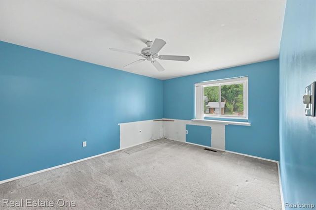 6639 Tamerlane Drive, West Bloomfield, MI 48322