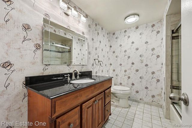 6639 Tamerlane Drive, West Bloomfield, MI 48322