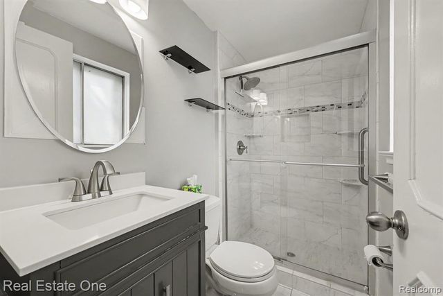 6639 Tamerlane Drive, West Bloomfield, MI 48322