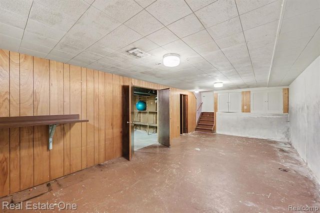 6639 Tamerlane Drive, West Bloomfield, MI 48322