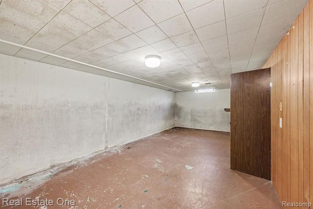 6639 Tamerlane Drive, West Bloomfield, MI 48322