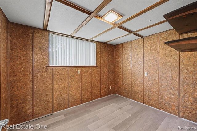 6639 Tamerlane Drive, West Bloomfield, MI 48322