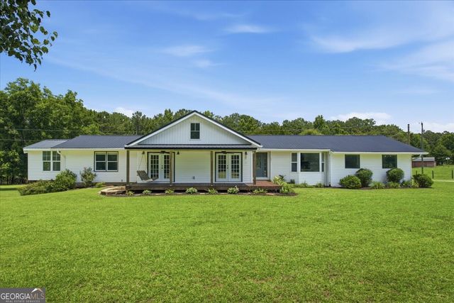 330 Sandy Lake Circle, Fayetteville, GA 30214