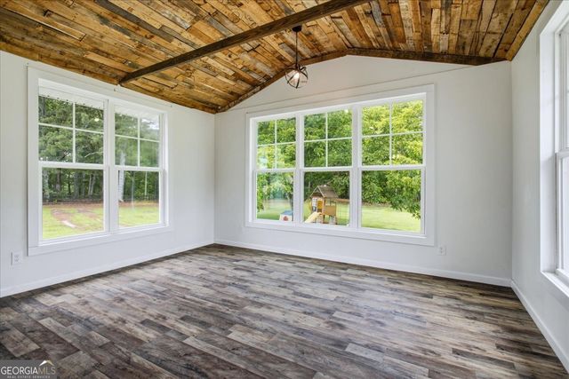 330 Sandy Lake Circle, Fayetteville, GA 30214