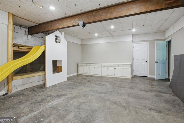 330 Sandy Lake Circle, Fayetteville, GA 30214