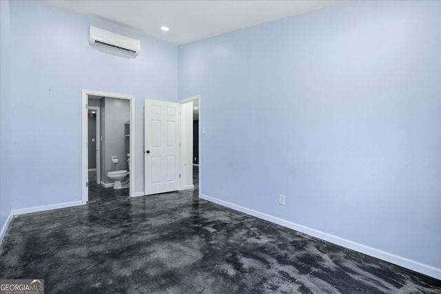 330 Sandy Lake Circle, Fayetteville, GA 30214