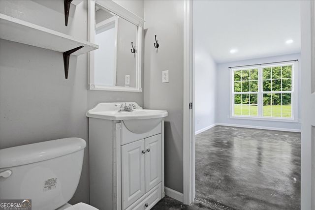 330 Sandy Lake Circle, Fayetteville, GA 30214