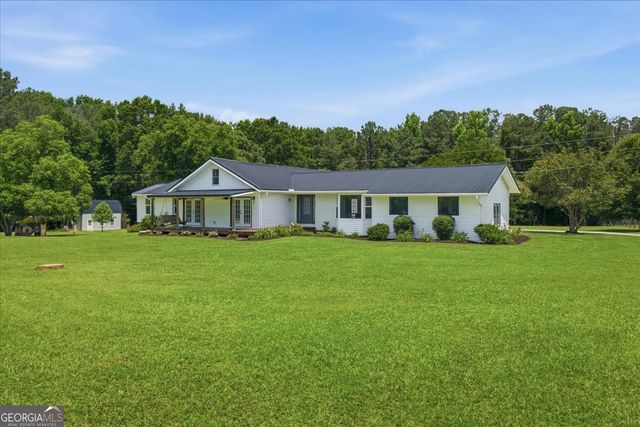 330 Sandy Lake Circle, Fayetteville, GA 30214