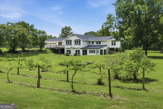 330 Sandy Lake Circle, Fayetteville, GA 30214