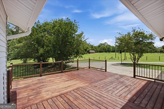 330 Sandy Lake Circle, Fayetteville, GA 30214