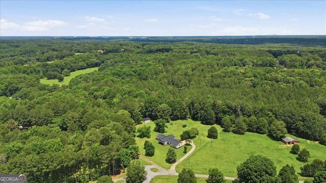 330 Sandy Lake Circle, Fayetteville, GA 30214