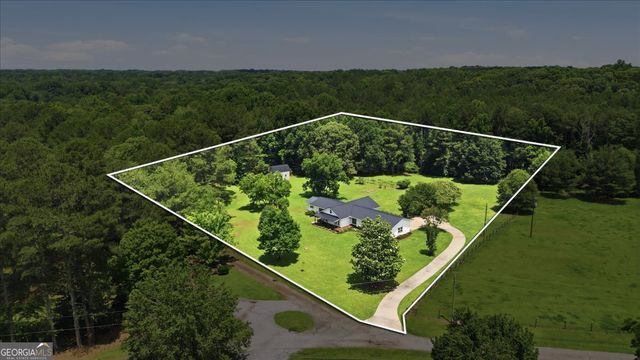 330 Sandy Lake Circle, Fayetteville, GA 30214