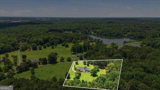 330 Sandy Lake Circle, Fayetteville, GA 30214