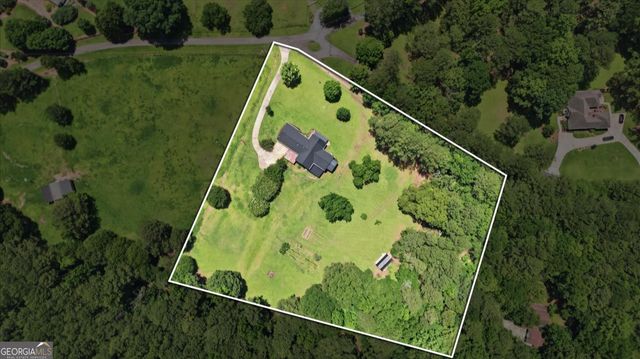 330 Sandy Lake Circle, Fayetteville, GA 30214