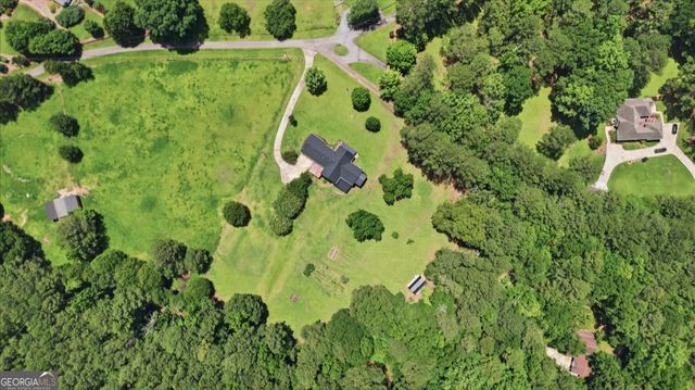 330 Sandy Lake Circle, Fayetteville, GA 30214