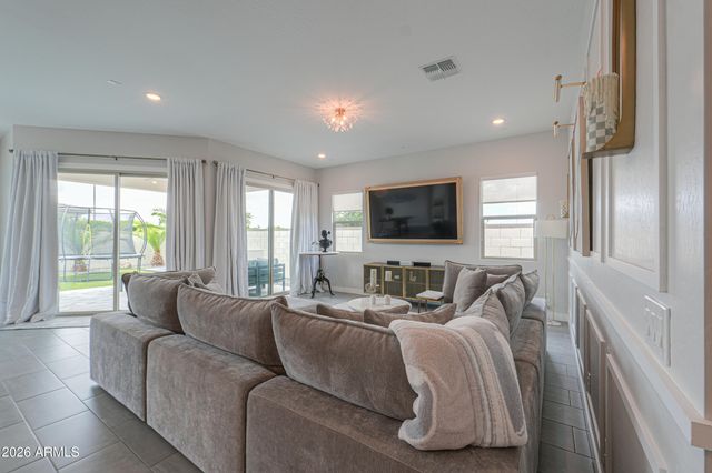 1071 E CHERRYWOOD Place, Chandler, AZ 85249