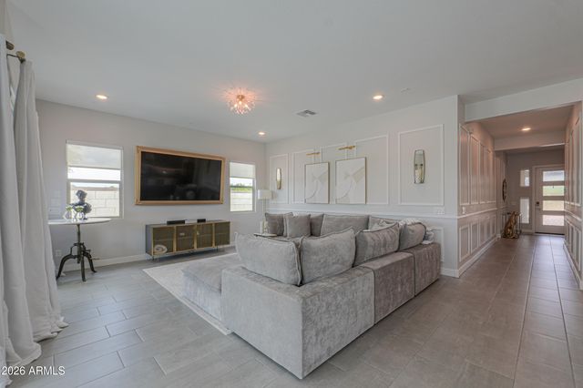 1071 E CHERRYWOOD Place, Chandler, AZ 85249
