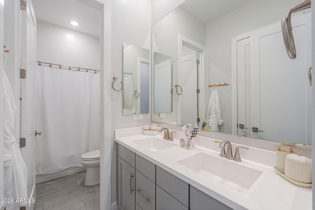 1071 E CHERRYWOOD Place, Chandler, AZ 85249