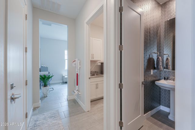 1071 E CHERRYWOOD Place, Chandler, AZ 85249