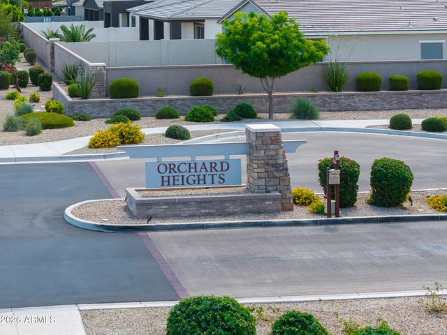 1071 E CHERRYWOOD Place, Chandler, AZ 85249