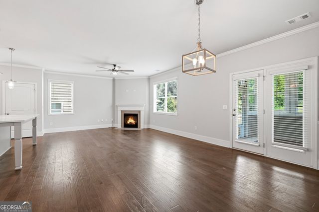 6464 Crosscreek Lane, Flowery Branch, GA 30542