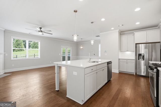 6464 Crosscreek Lane, Flowery Branch, GA 30542
