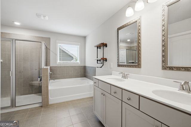 6464 Crosscreek Lane, Flowery Branch, GA 30542