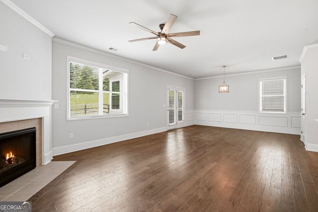 6464 Crosscreek Lane, Flowery Branch, GA 30542