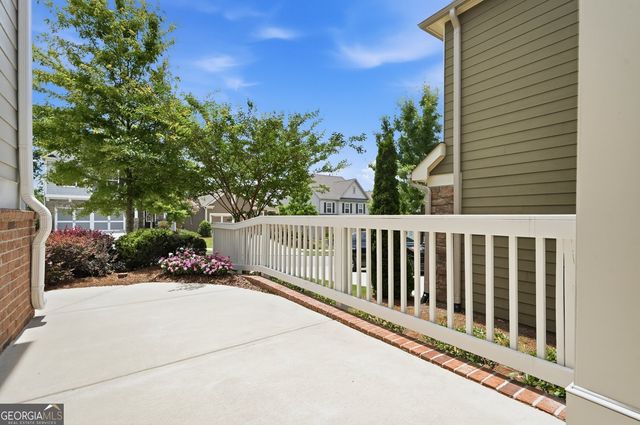 6464 Crosscreek Lane, Flowery Branch, GA 30542